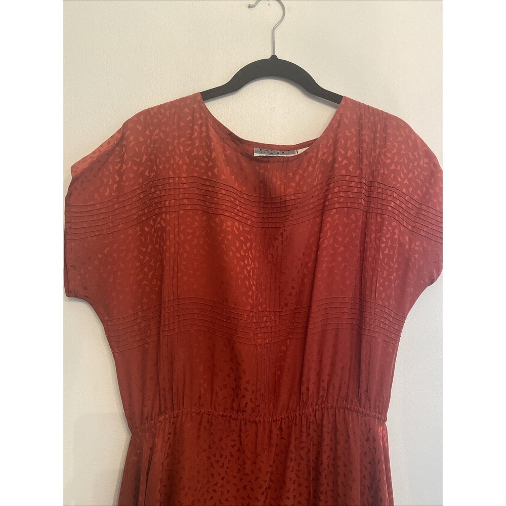 Vintage Robert Sandel 100% Silk Dress Red Jacquard Size 6 MIDI Flowy